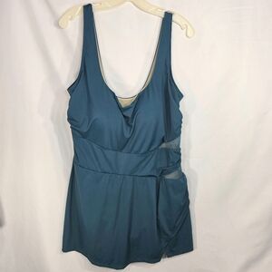 Swimsuits For All NWT Teal One Piece Skirted Built-in Bra Swim Suit Plus Size 22